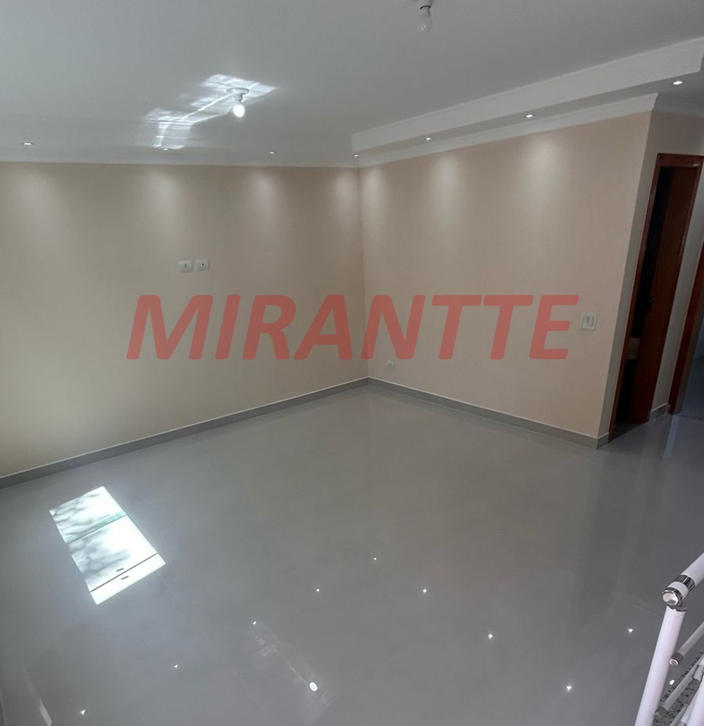Sobrado de 177m² com 3 quartos em Vila Pedra Branca