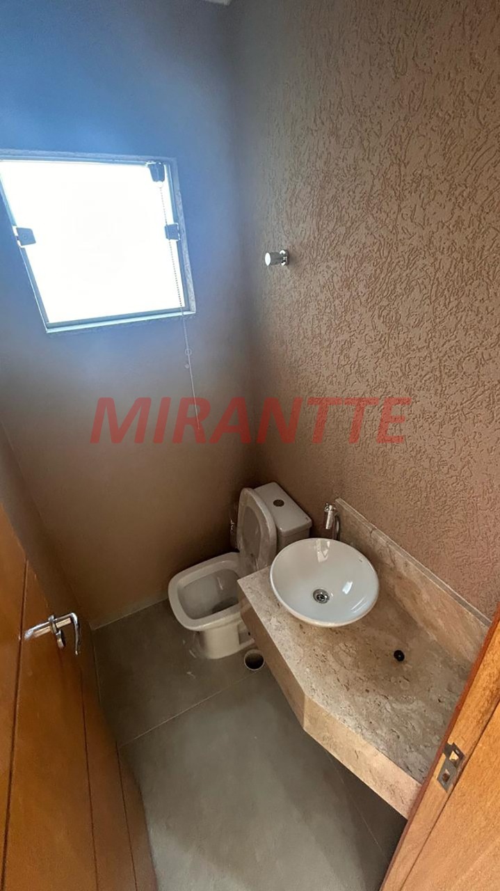 Sobrado de 177m² com 3 quartos em Vila Pedra Branca