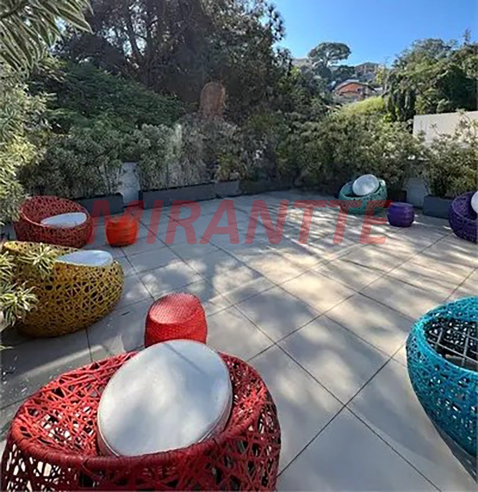 Comercial de 1133.8m² em Santana