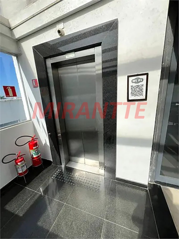 Comercial de 1133.8m² em Santana