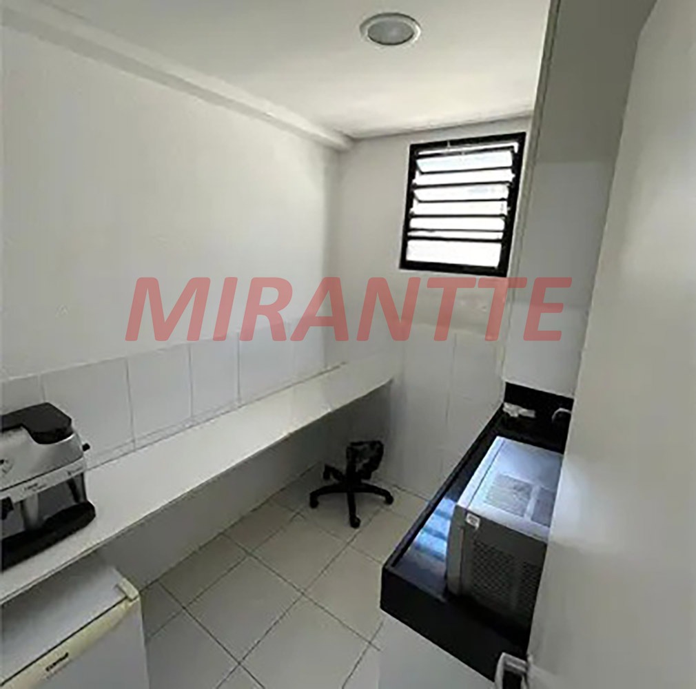 Comercial de 1133.8m² em Santana