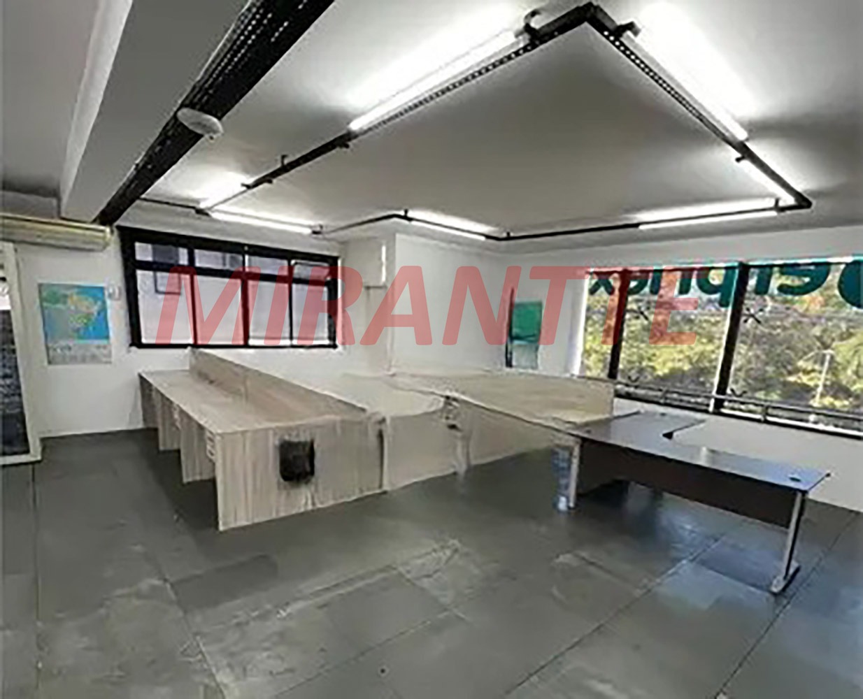 Comercial de 1133.8m² em Santana