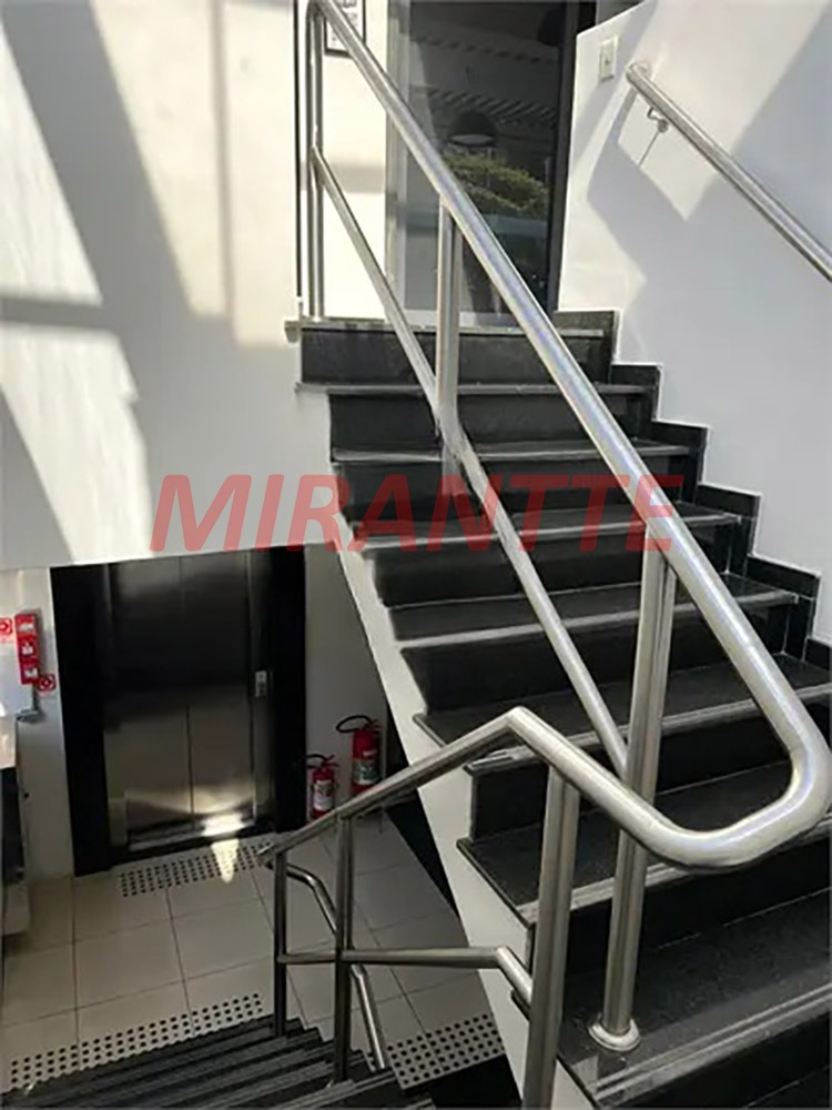 Comercial de 1133.8m² em Santana