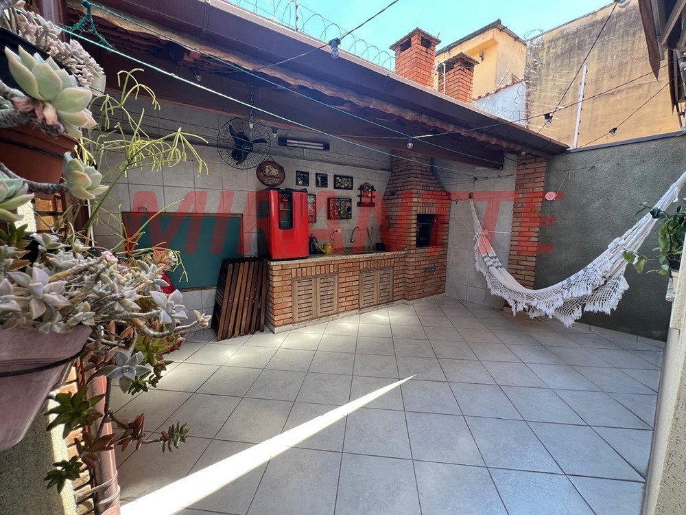Sobrado de 179m² com 3 quartos em Parque Sao Domingos