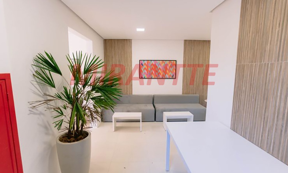Apartamento de 42m² com 2 quartos em Canindé