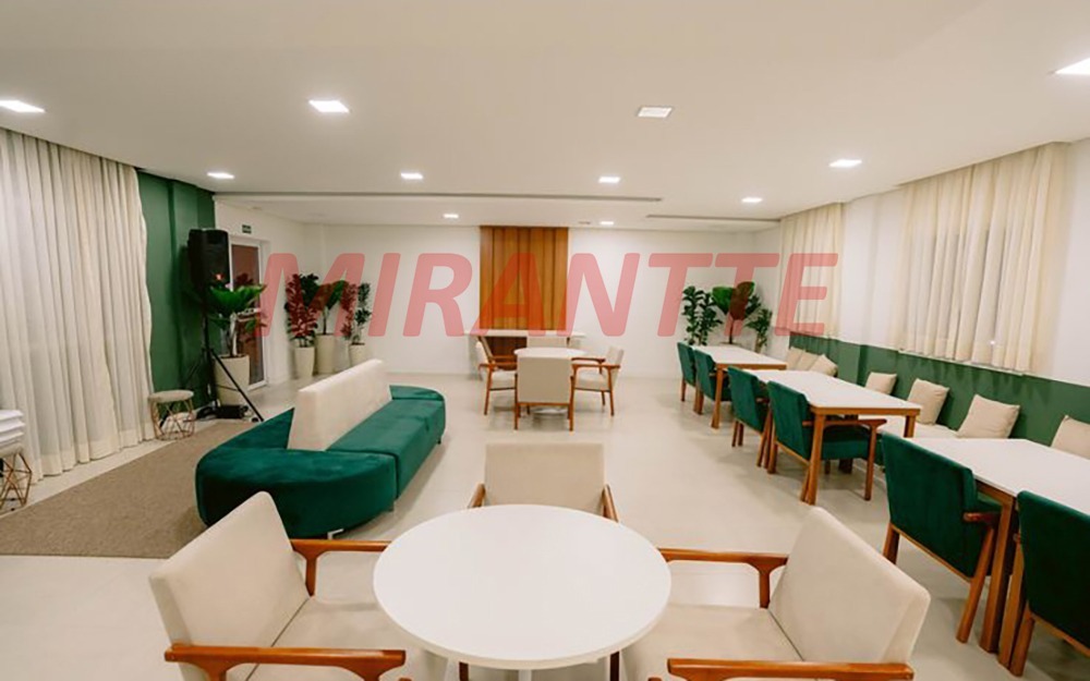Apartamento de 42m² com 2 quartos em Canindé