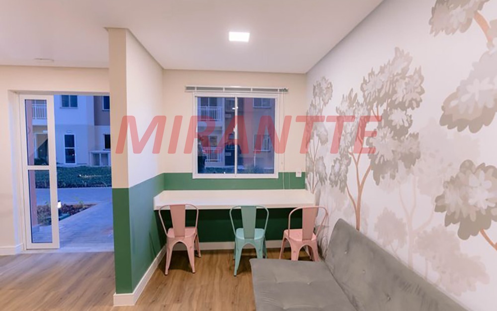 Apartamento de 42m² com 2 quartos em Canindé