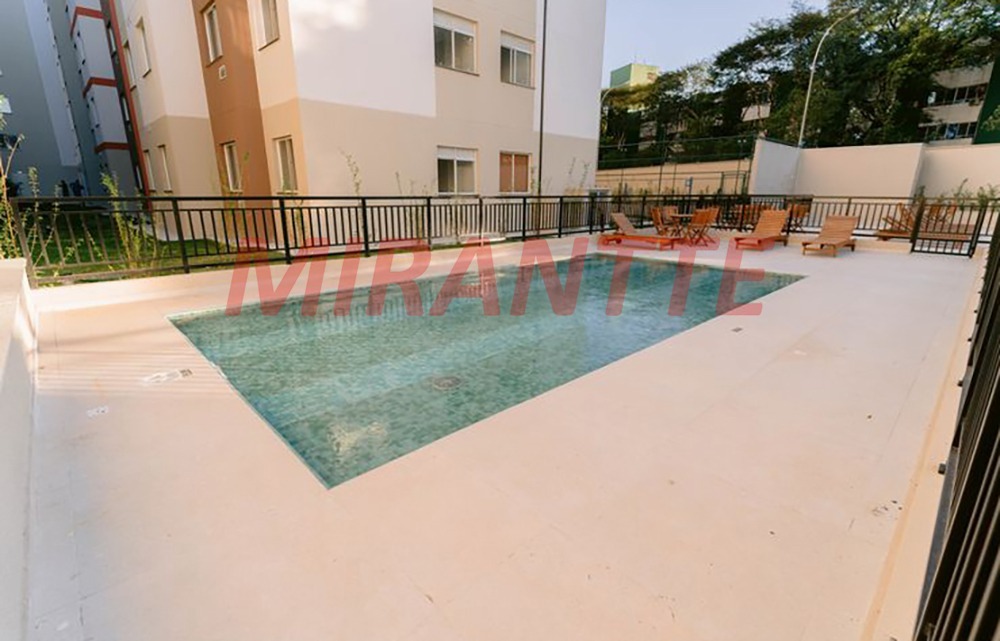 Apartamento de 42m² com 2 quartos em Canindé