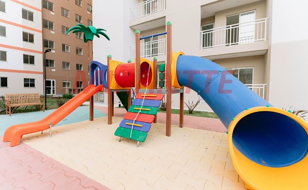 Apartamento de 42m² com 2 quartos em Canindé