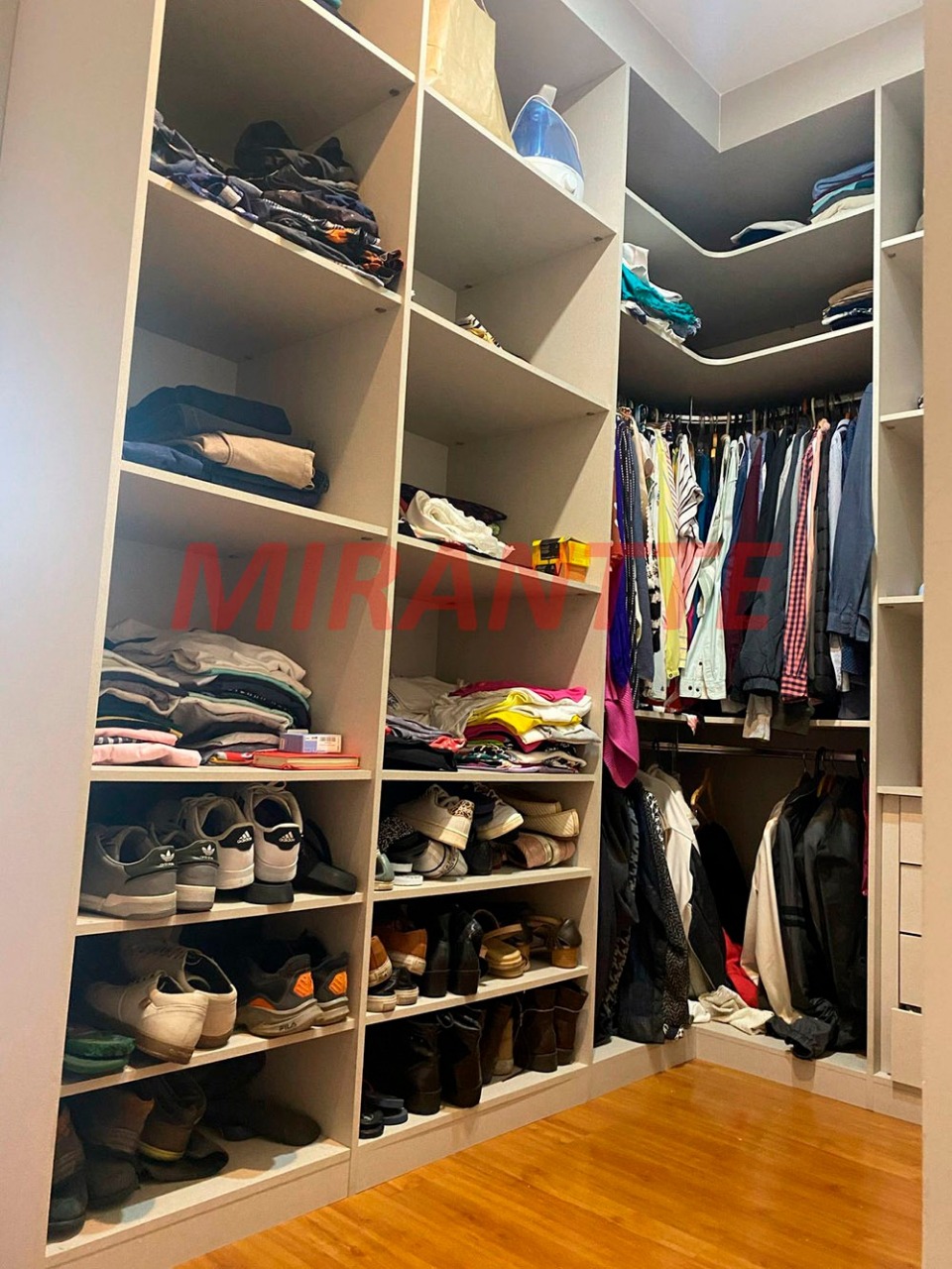 Sobrado de 160m² com 3 quartos em Santana