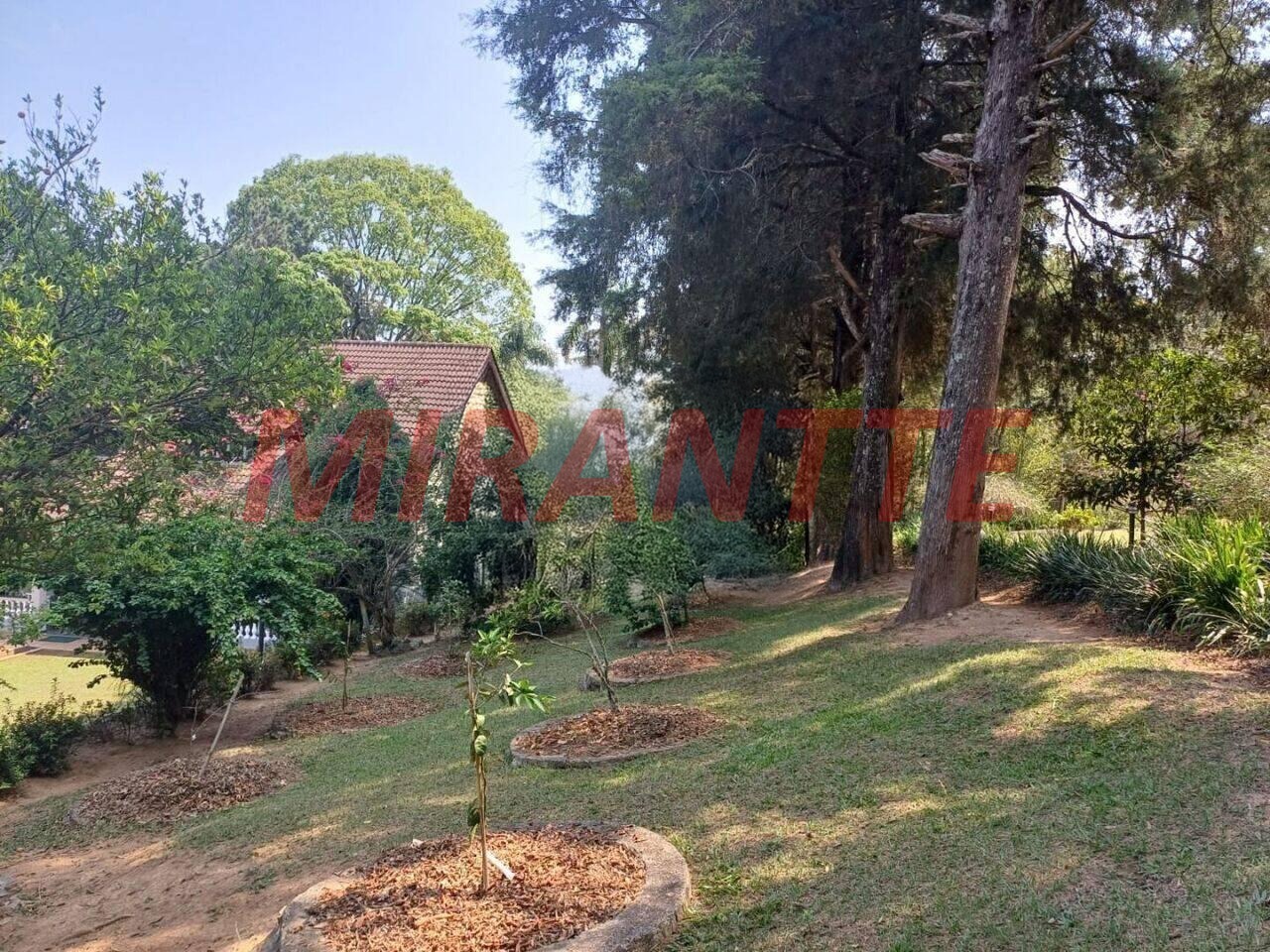 Chácara de 840m² com 8 quartos em Mato Dentro