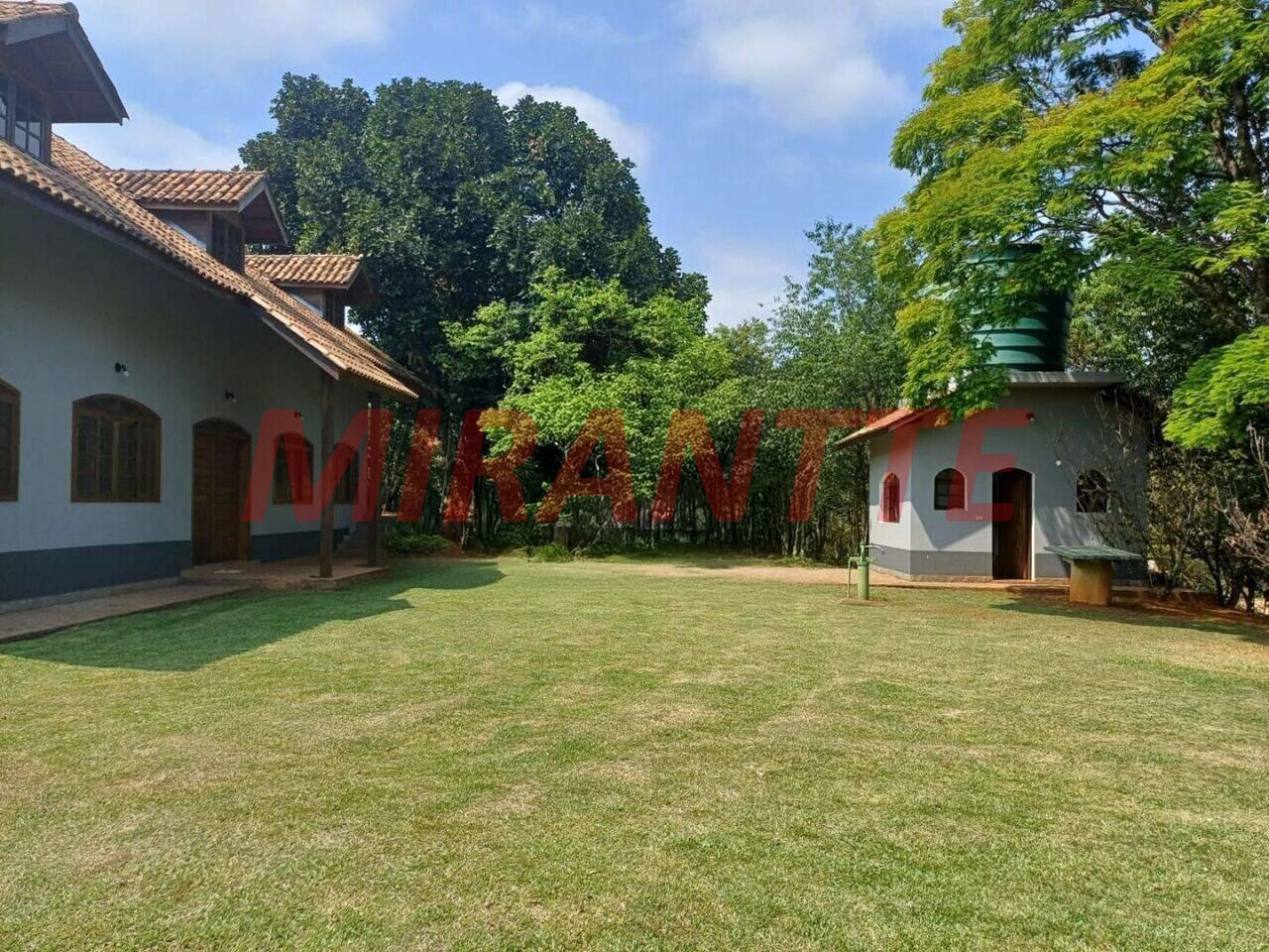 Chácara de 840m² com 8 quartos em Mato Dentro