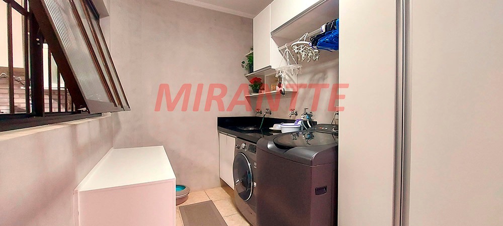 Sobrado de 131m² com 3 quartos em Parada Inglesa