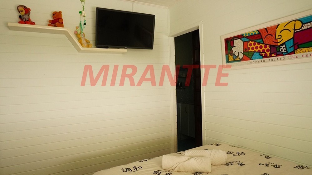 Cond. fechado de 317m² com 3 quartos em Roseira