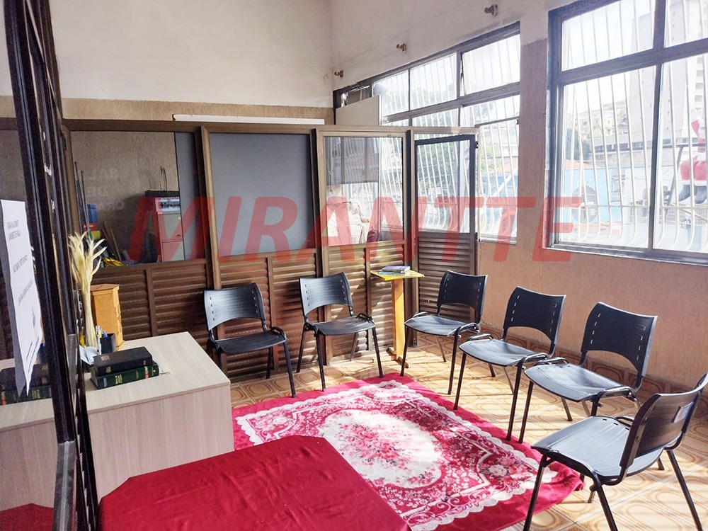 Comercial de 475m² em Imirim