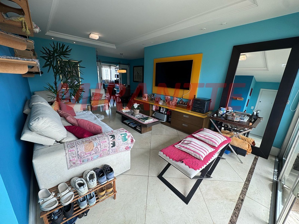 Apartamento de 158m² com 3 quartos em Água Fria