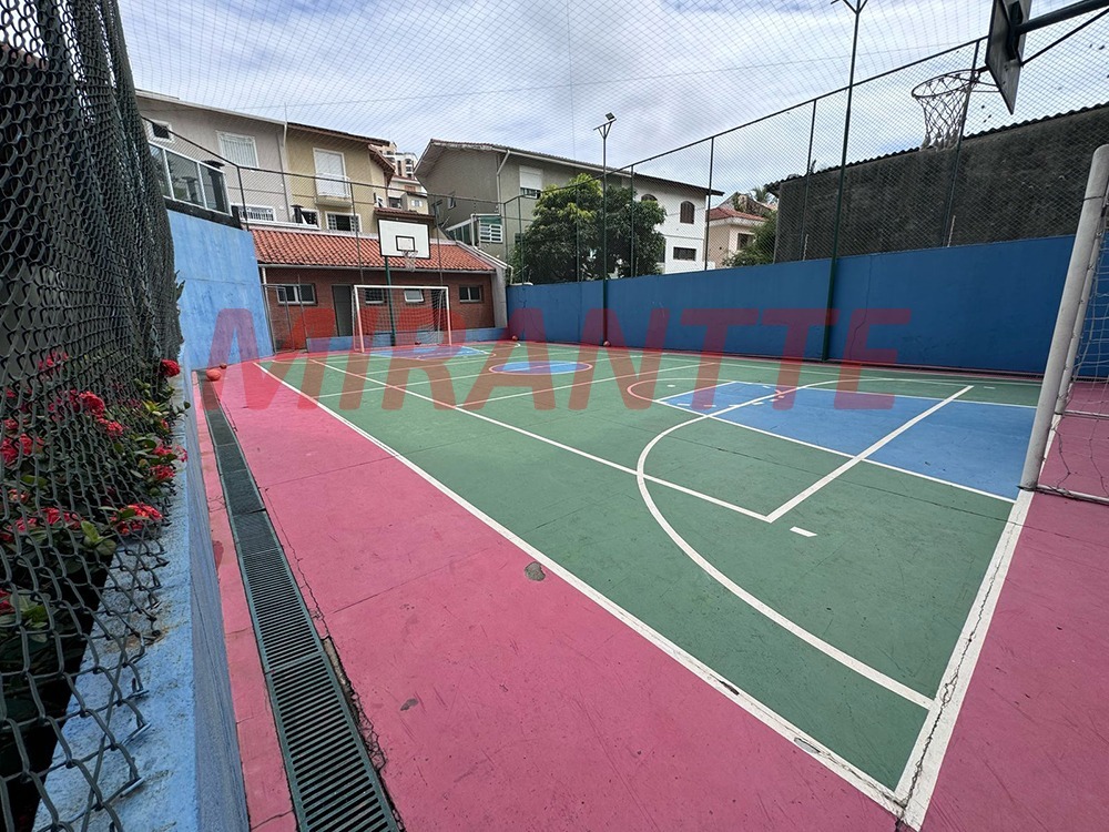 Apartamento de 158m² com 3 quartos em Água Fria