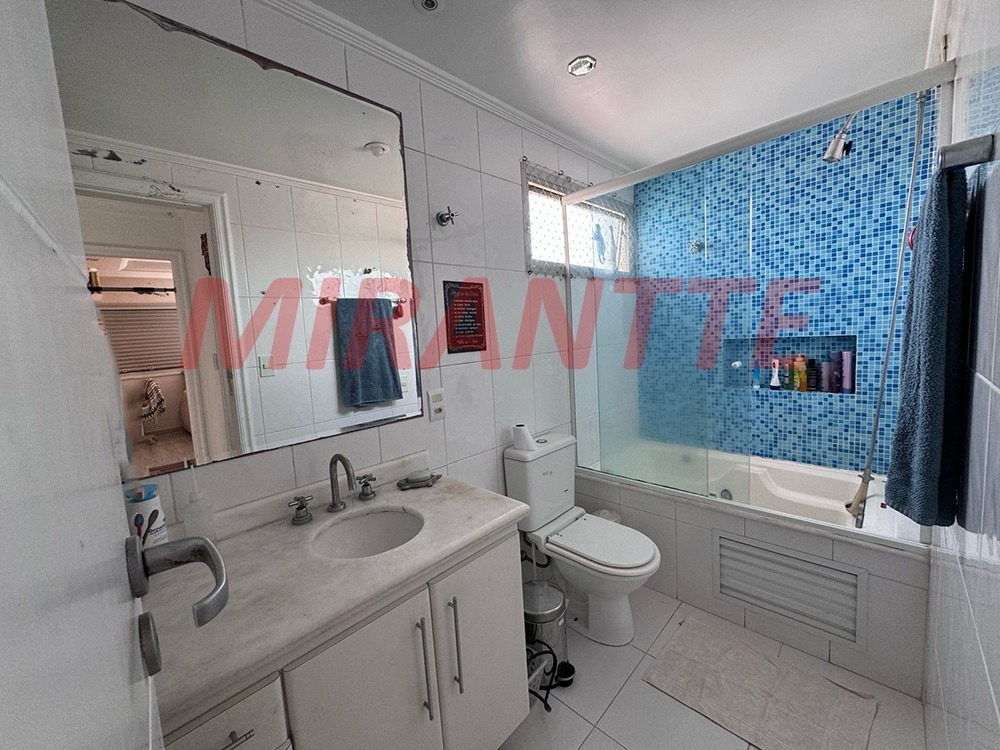 Apartamento de 158m² com 3 quartos em Água Fria