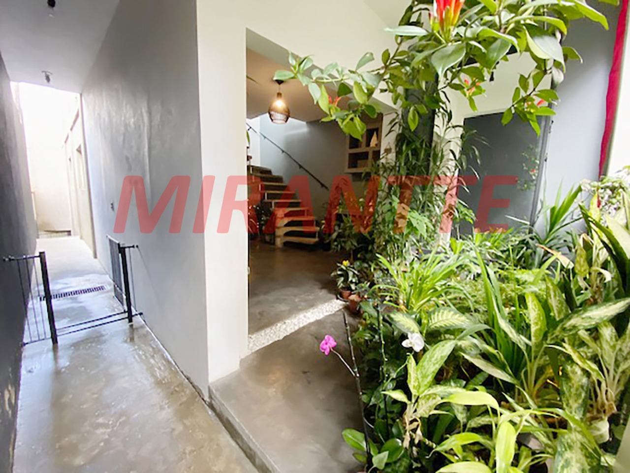 Sobrado de 150m² com 4 quartos em Vila Baruel