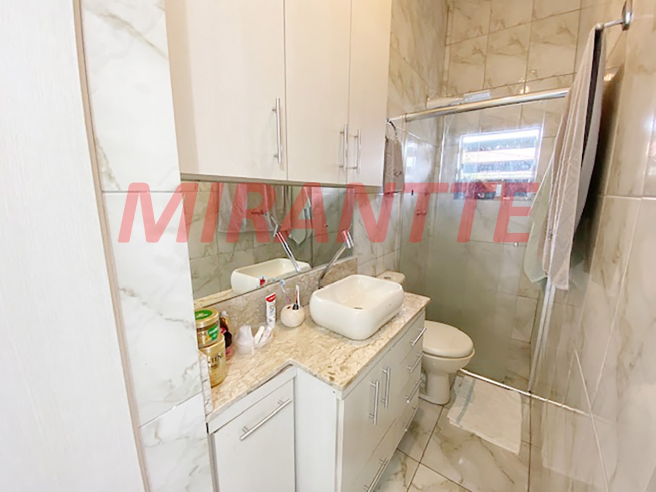 Sobrado de 150m² com 4 quartos em Vila Baruel