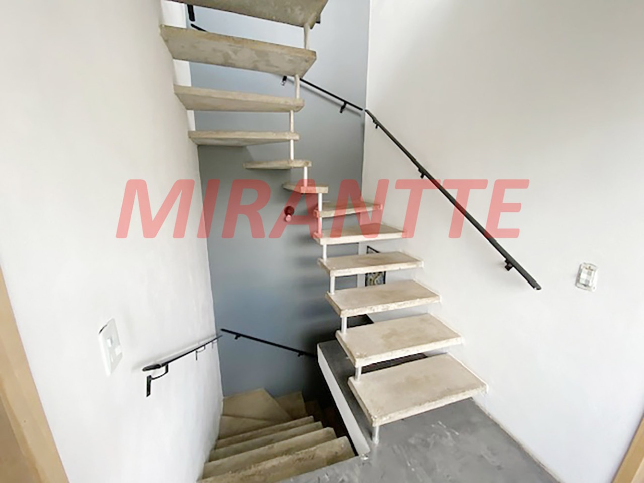 Sobrado de 150m² com 4 quartos em Vila Baruel