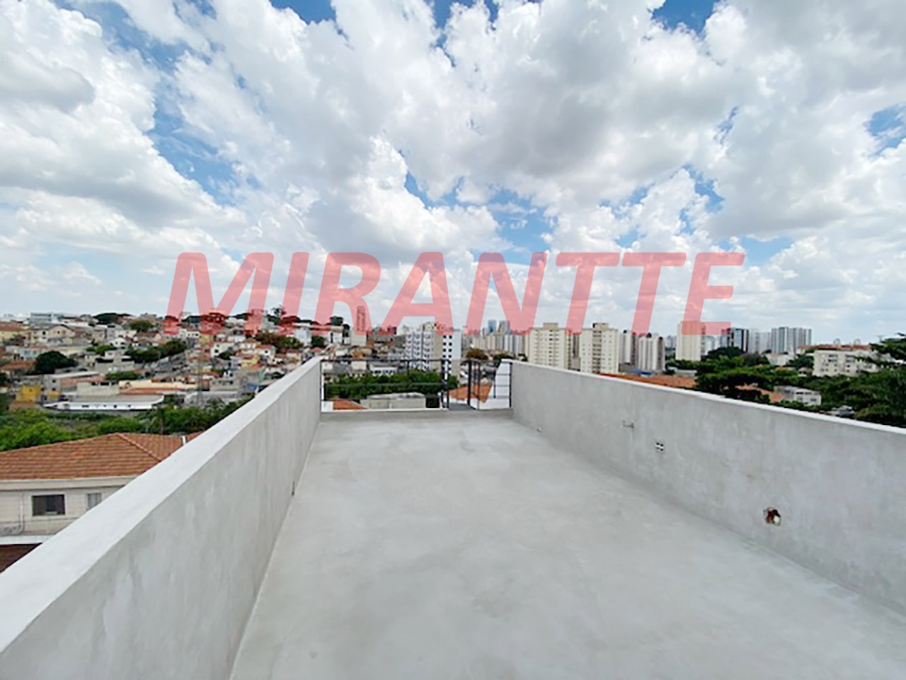 Sobrado de 150m² com 4 quartos em Vila Baruel