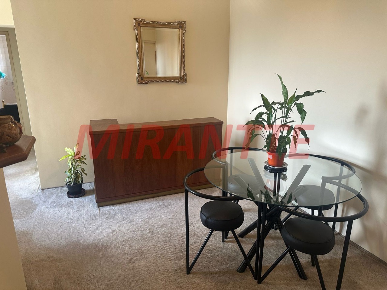 Apartamento de 60m² com 2 quartos em Vila Ester