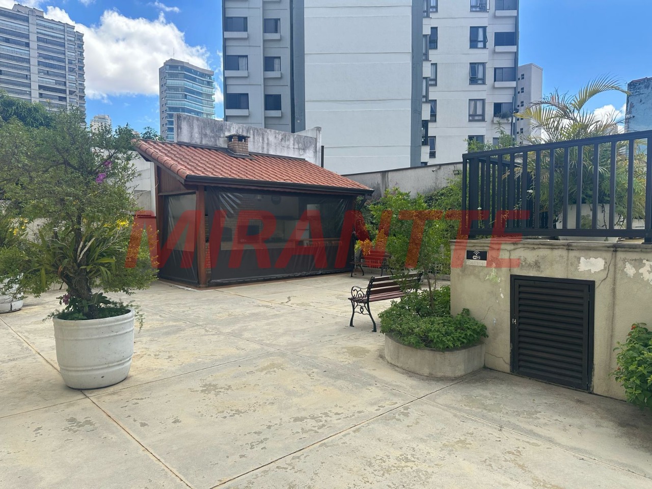 Apartamento de 60m² com 2 quartos em Vila Ester