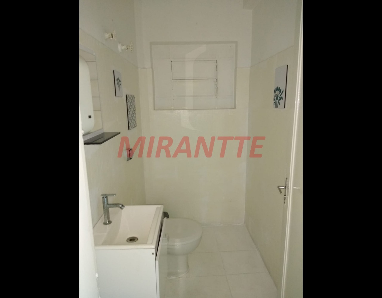 Conjunto comercial de 141m² em Santana
