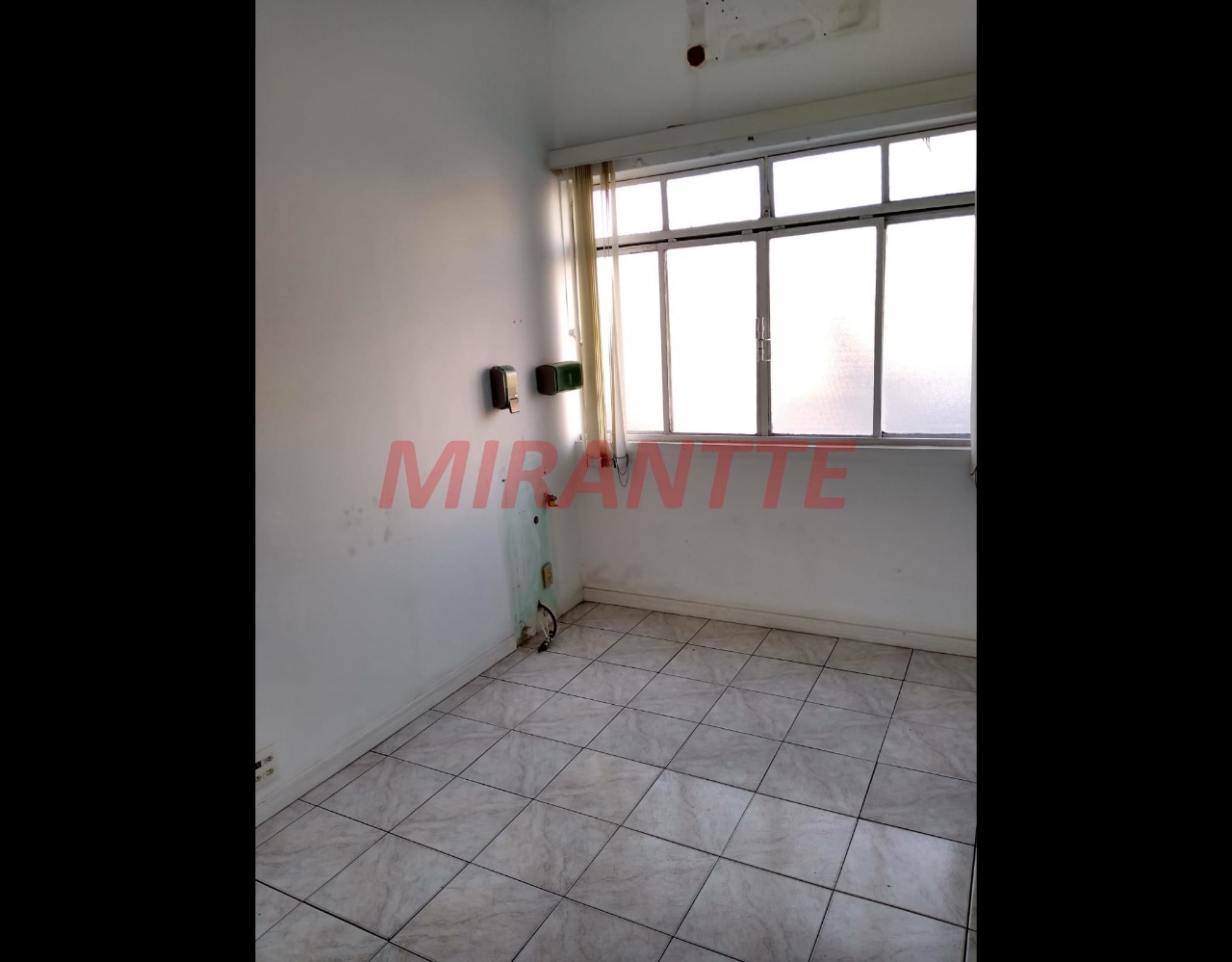 Conjunto comercial de 141m² em Santana