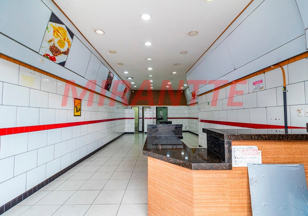 Comercial de 140m² em Vila Mazzei