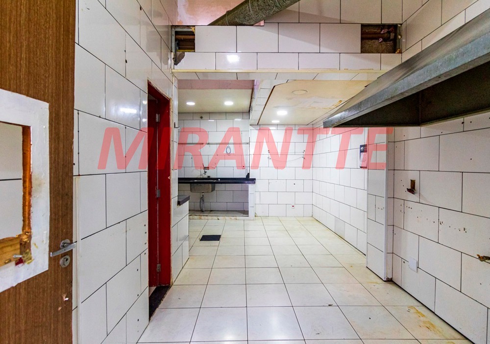 Comercial de 140m² em Vila Mazzei