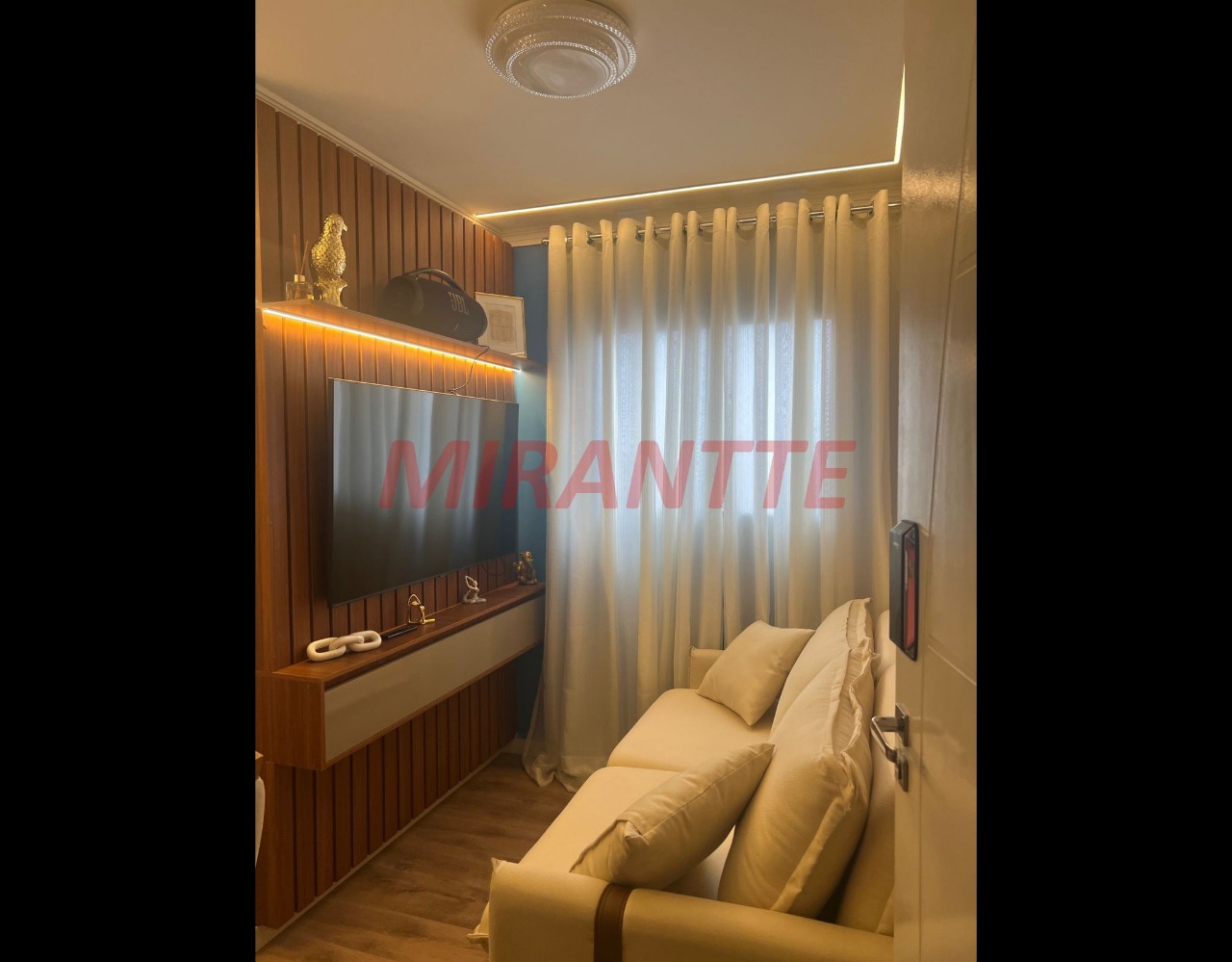 Apartamento de 40m² com 2 quartos em Santana