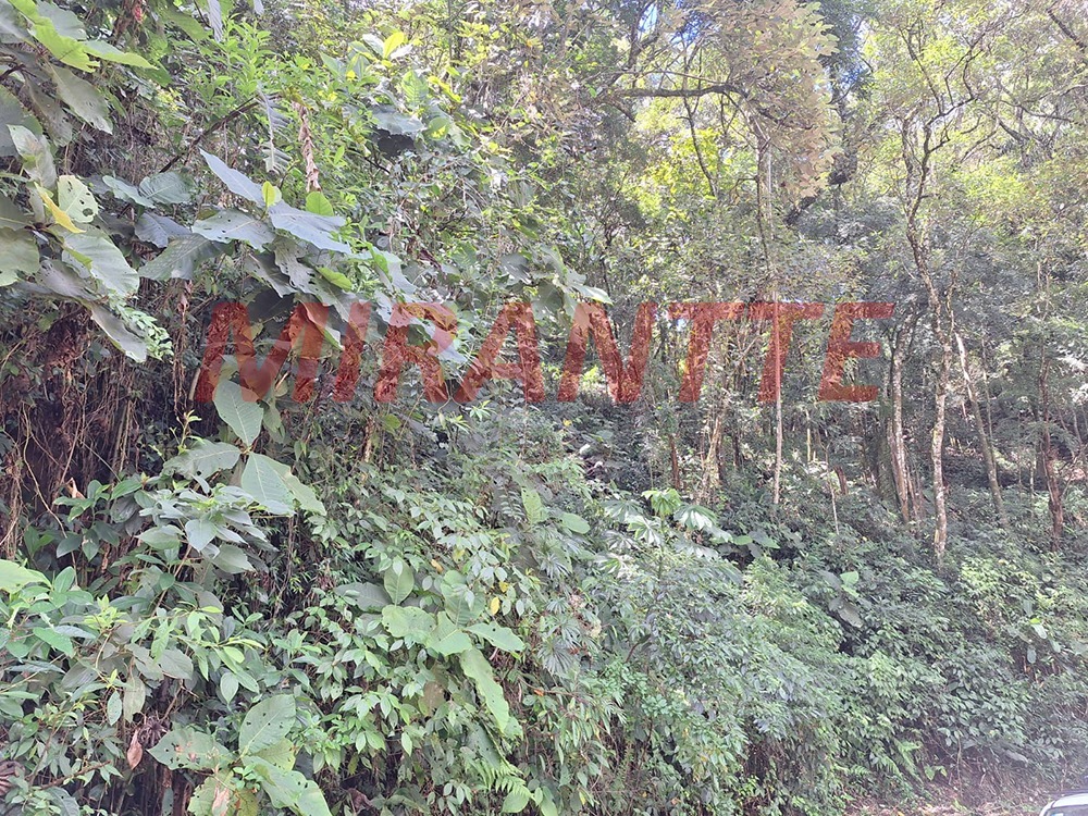 Terreno de 0m² em Caraguata