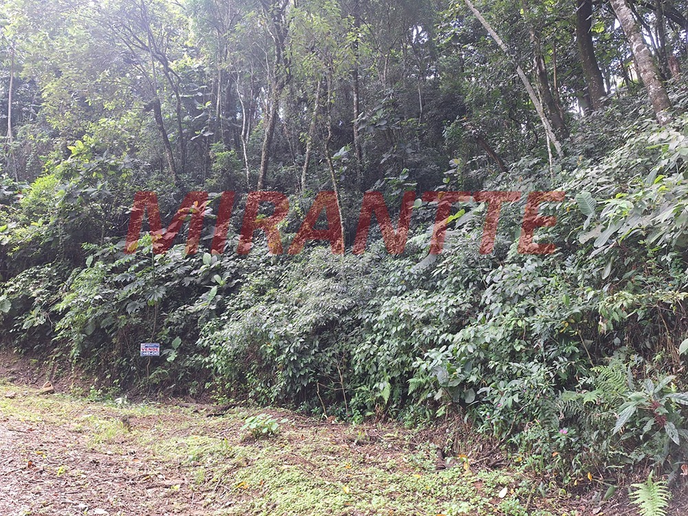 Terreno de 0m² em Caraguata