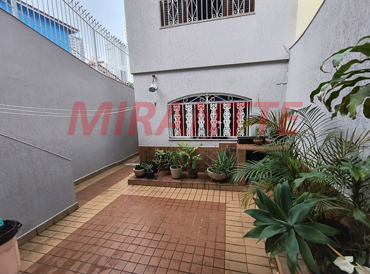 Sobrado de 240m² com 3 quartos em Santana
