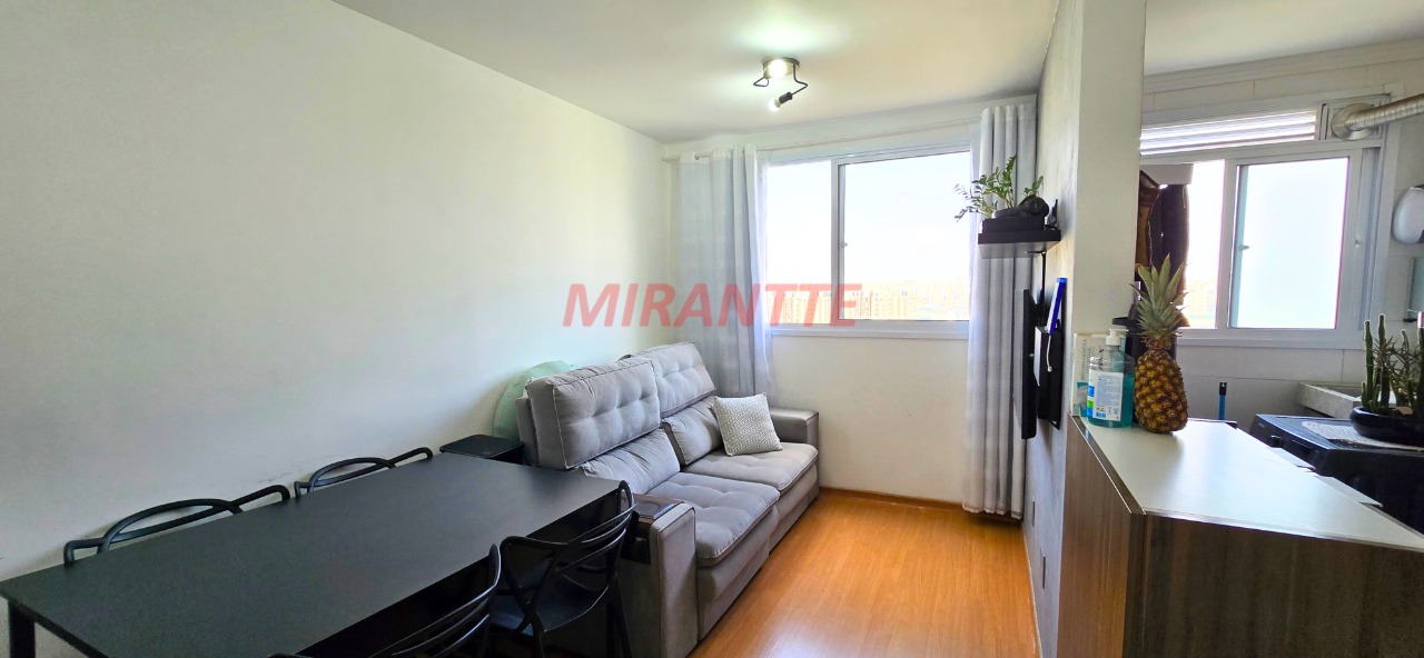 Apartamento de 49m² com 2 quartos em Jardim Iris