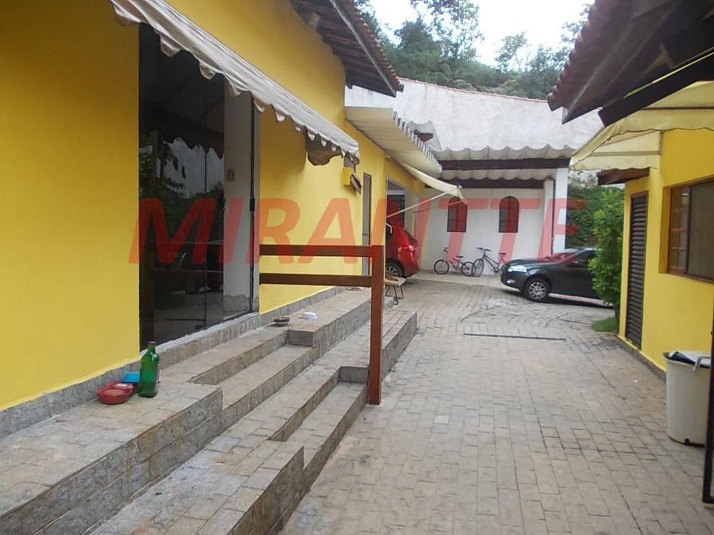 Sobrado de 272m² com 4 quartos em Rio Abaixo