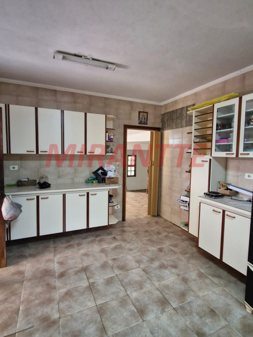 Sobrado de 272m² com 4 quartos em Rio Abaixo