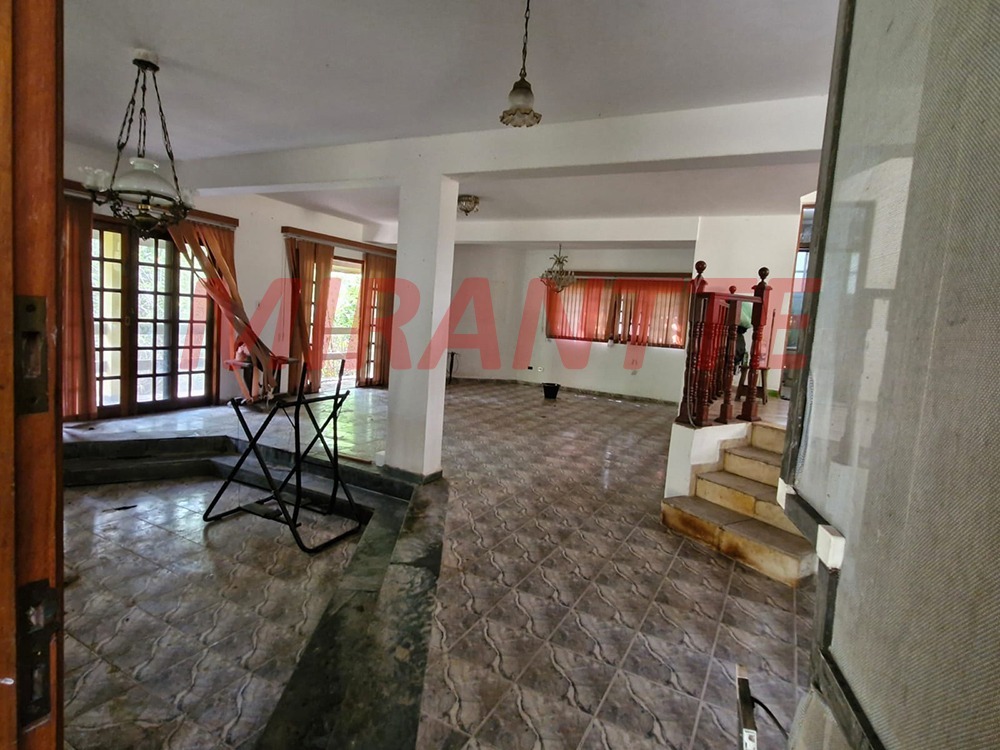 Sobrado de 272m² com 4 quartos em Rio Abaixo
