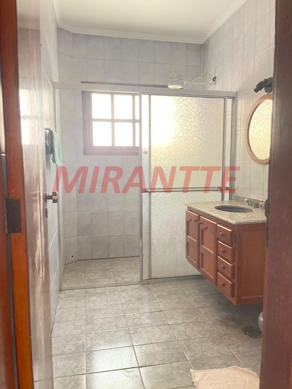 Sobrado de 272m² com 4 quartos em Rio Abaixo