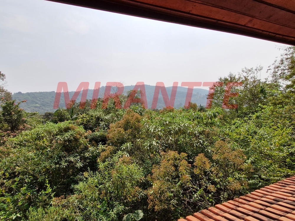 Sobrado de 272m² com 4 quartos em Rio Abaixo