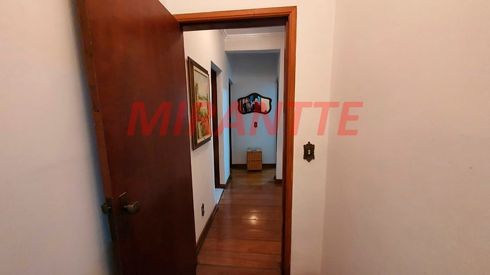 Sobrado de 205m² com 3 quartos em Jardim Virginia Bianca