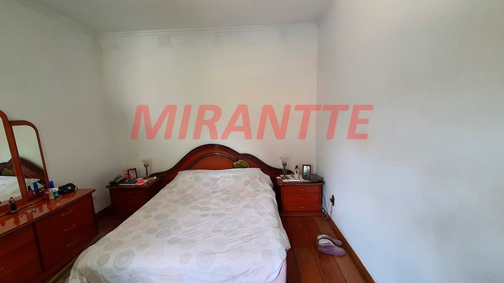 Sobrado de 205m² com 3 quartos em Jardim Virginia Bianca