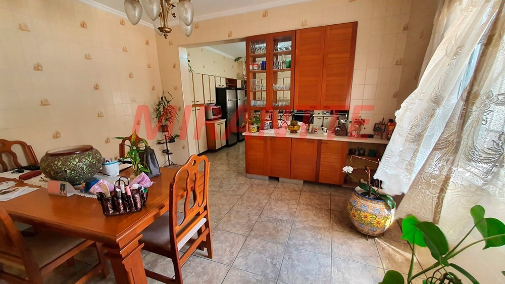 Sobrado de 205m² com 3 quartos em Jardim Virginia Bianca