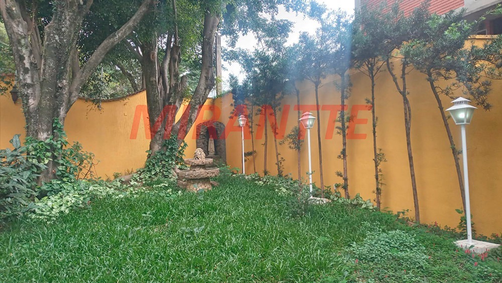 Sobrado de 503m² com 6 quartos em Vila Santos