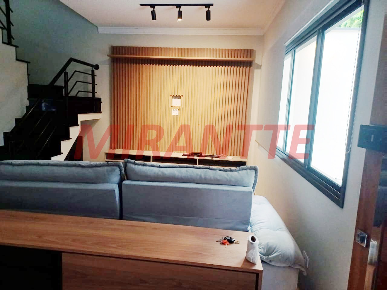 Sobrado de 210m² com 3 quartos em Vila Ester