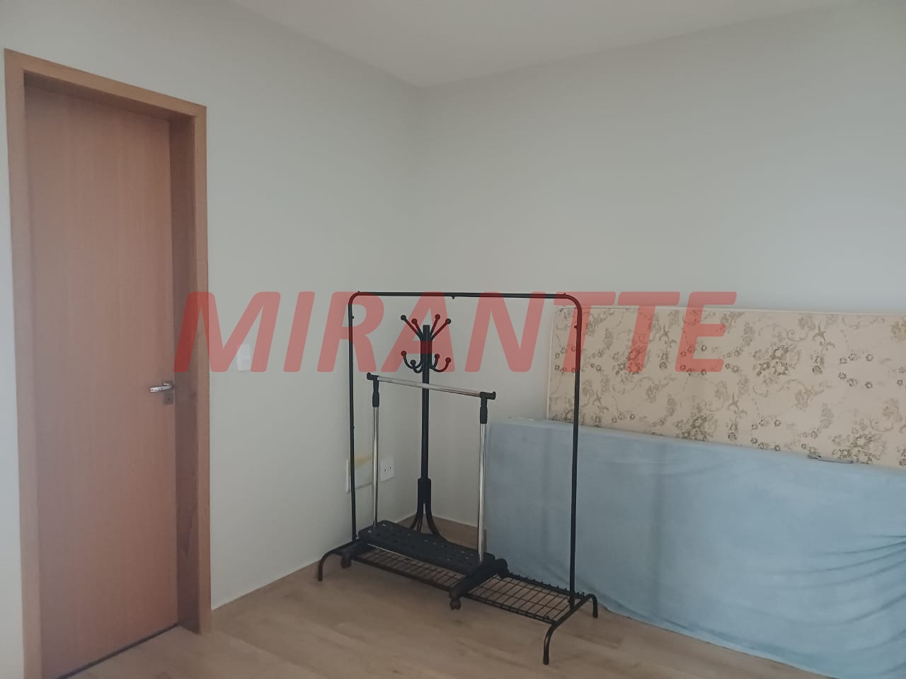 Sobrado de 210m² com 3 quartos em Vila Ester