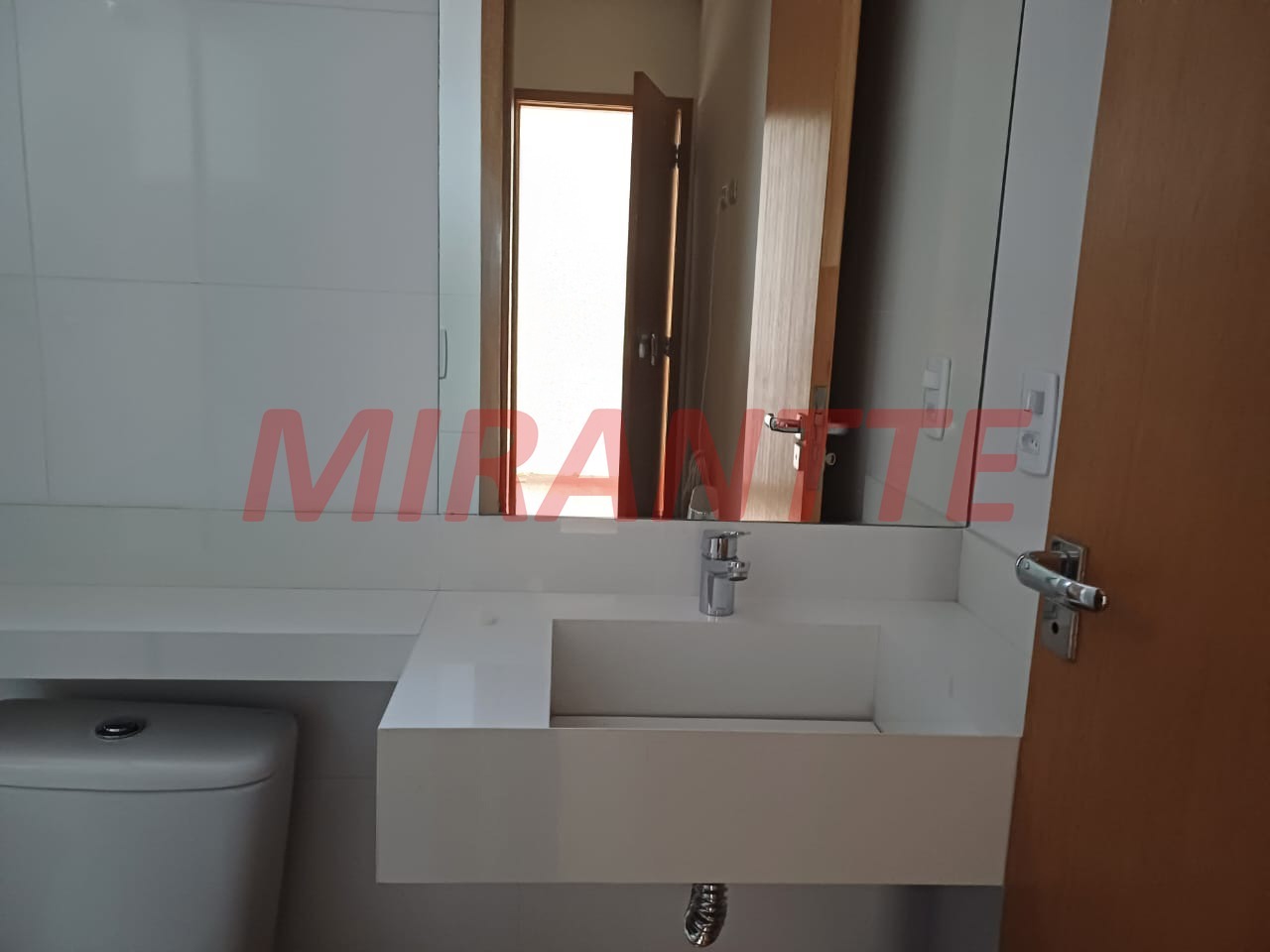 Sobrado de 210m² com 3 quartos em Vila Ester
