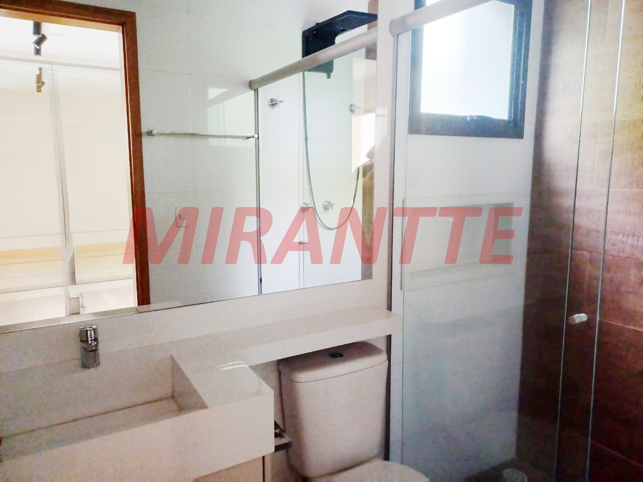 Sobrado de 210m² com 3 quartos em Vila Ester